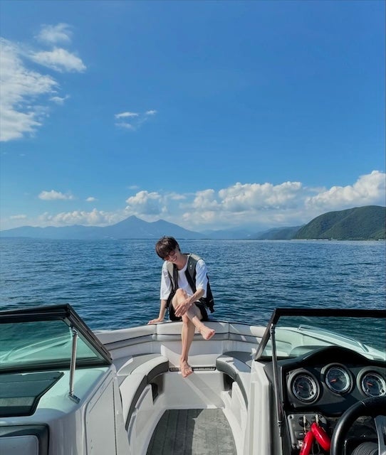 あの人気イケメン俳優が夏を満喫 福島でのオフショットを公開