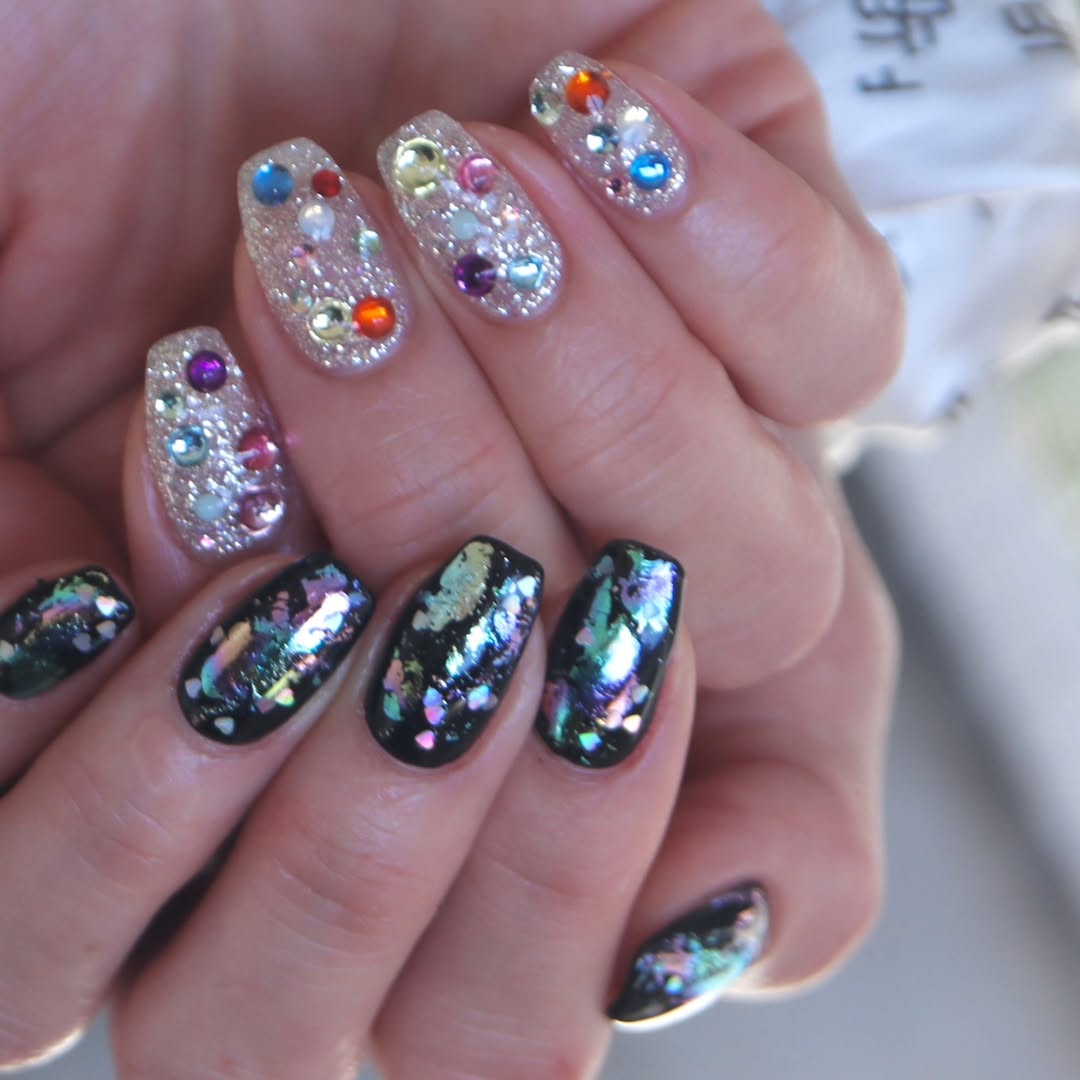 山田優、派手かわいい気分上がりまくりネイル公開！アシンメトリーなデザインにファンが”いいね！”