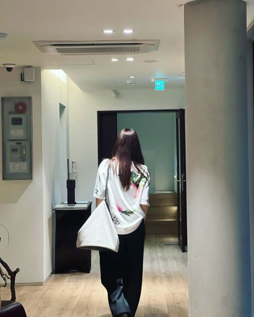 「忍者のように、あっちにこっちに…」神崎恵、出張先の韓国でひとり〇〇へ…？！