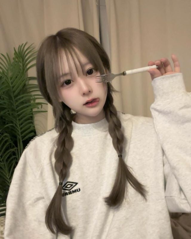 「なんの色でも似合うとか最強すぎ」あの超人気インフルエンサーの新髪色が可愛すぎると話題に