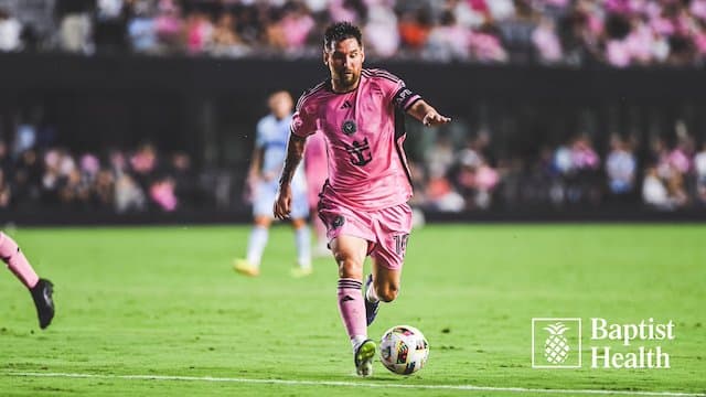 コパ・アメリカ決勝で涙の負傷交代をしたメッシ　怪我の状態をクラブが発表