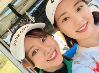 三浦桃香、快晴ゴルフ日和の爽やかオフショットにファン歓喜