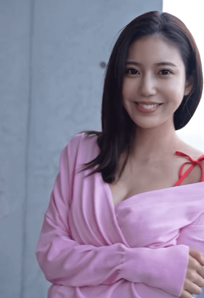 「これですっぴんとな？認めーん！」令和の峰不二子、ベランダの”夢・ムービー”披露でファンを一斉に虜にする「嗚呼美しい…」