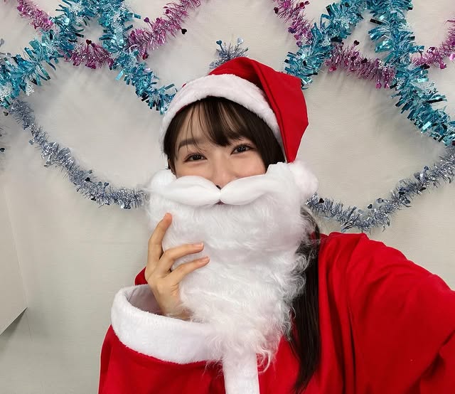 「え、ガチのヤツ⁉」桜井日奈子、クリスマスの本格的すぎるコスショット公開！それでもやっぱり可愛すぎると話題