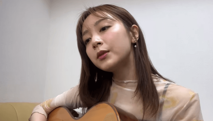 「歌声が沁みます」美女アナウンサー、ギターを奏で歌うムービーを公開！ファン聞き惚れる「良い声じゃ」