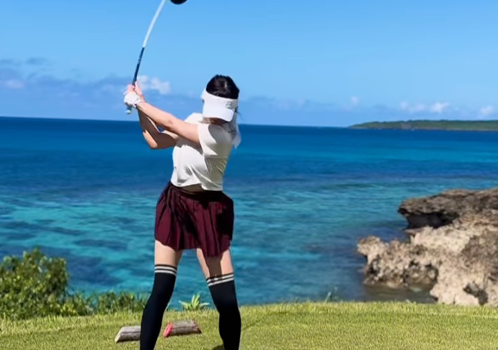 爆笑珍プレー！堀江聖夏が本格ゴルフデビューでドライバー破壊