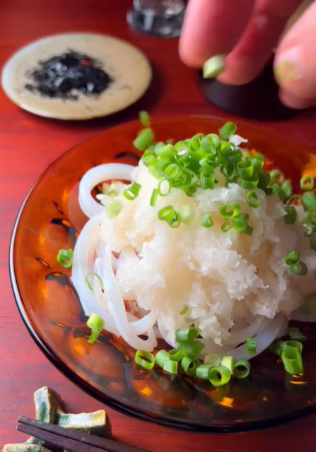 イカを捌くのもお手の物！料理研究家・けんた食堂の技術にファンも惚れ惚れ！？