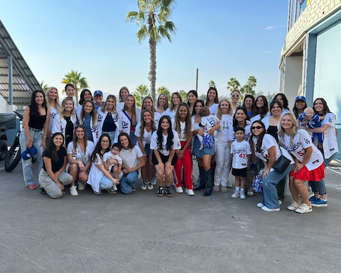 😌ネット安堵「真美子さん発見👀」「Hi Mamiko😍」ドジャース奥様会で大谷翔平の妻・真美子夫人が笑顔