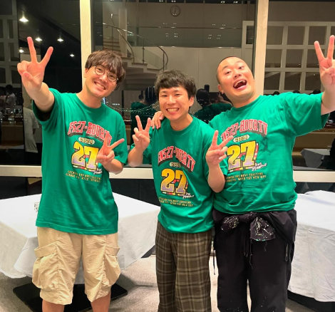 人気お笑いトリオが27時間テレビ完走を報告！高校生と披露したダンスが大きな話題に