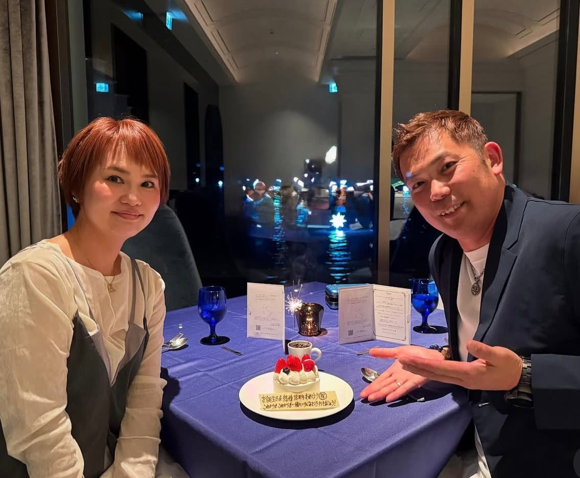 元阪神・岩田稔、仲睦まじい夫婦2ショットにファン歓喜！「ほんといい夫婦」