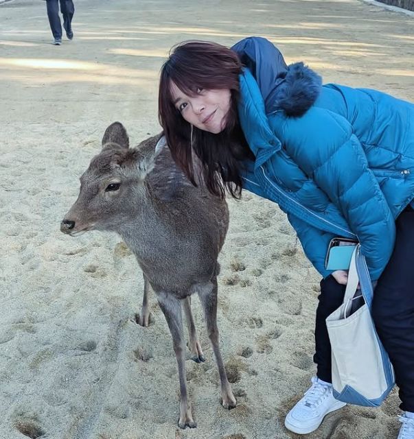 春日大社訪問の相川七瀬、◯◯とツーショット公開！「どっちも可愛すぎる」と話題