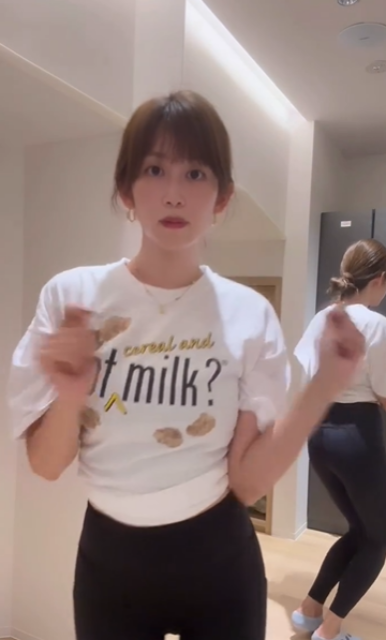 美スタイル際立つスパッツ姿が話題！元NHK美人アナ、お尻フリフリ