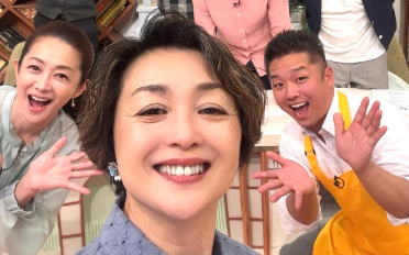 「春野菜よりもみゆきさんに釘付け…」香坂みゆき、スタジオでの爽やかオフショットに反響