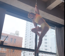 熊田曜子、ポールダンス歴3年4カ月「癒しとパワーを感じるレッスン」