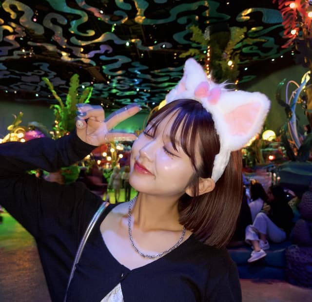 高梨優佳が高校時代の友人とディズニーシーを堪能！