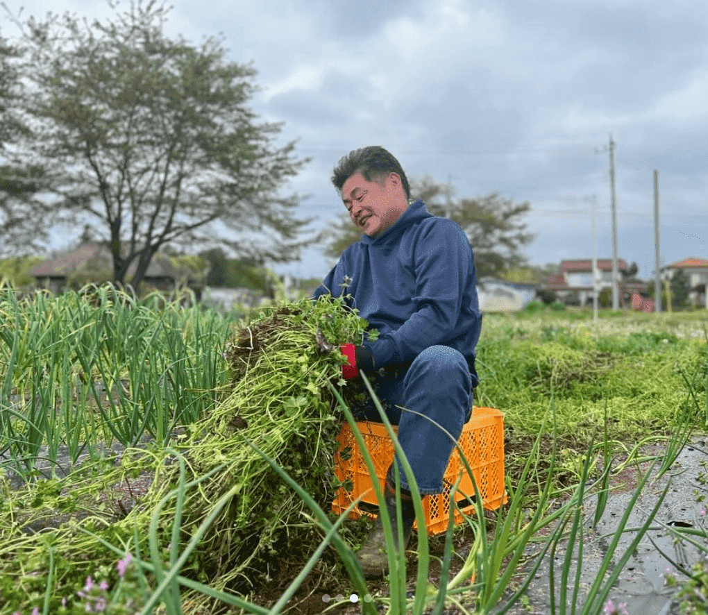 工藤公康 1日かけて雑草取り「収穫までもう少し❗️楽しみです‼️」