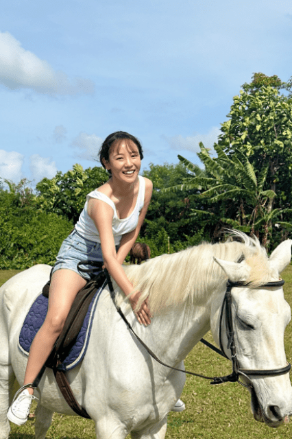 「めちゃめちゃ可愛いですね」森千晴、発売直前の写真集オフショット投稿にファン大歓喜！