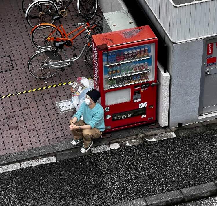 「どこに座ってるの？」人気韓国アイドルが日本に！