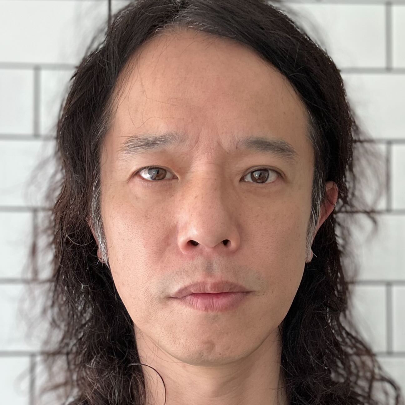 庄司智春が俳優・北大路欣也とそっくりの長髪最新ショットを公開し話題に「ノゴーンベキやないかい！」