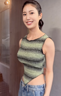 「お体、凄すぎて造り物みたい」”令和の峰不二子”で話題のモデル セクシーすぎる奇跡スタイルに驚愕