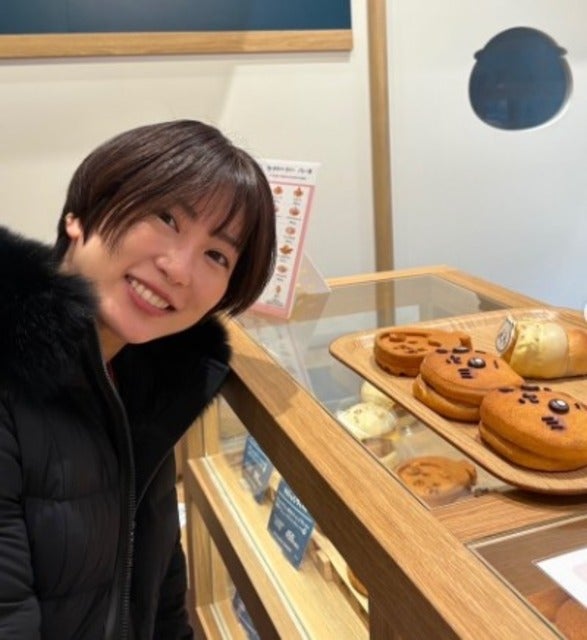 志田未来がちいかわベーカリーでお気に入りのパンを選ぶ！