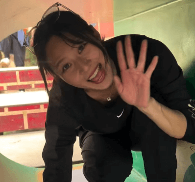 「頭ぶつけたー」美女アスリート、まさかの悶絶！？オブスタクルスポーツムービーにファン歓喜「そちもやるよのぉ」