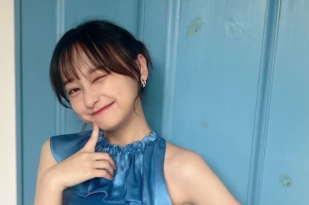 影山優佳が「ヤンジャン」オフショットを公開！