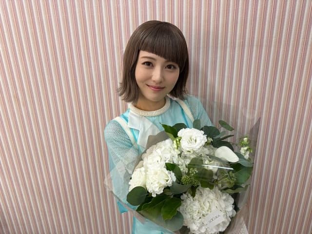 「前髪は元気な斜めです」浜辺美波がJR東日本のCMに出演！