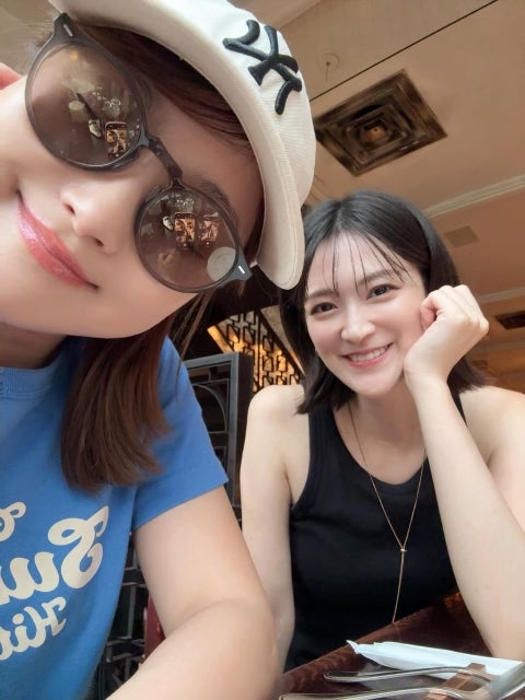 鈴木奈々、上野ようことのランチを公開。自然体のツーショットに「仲の良さ伝わる」