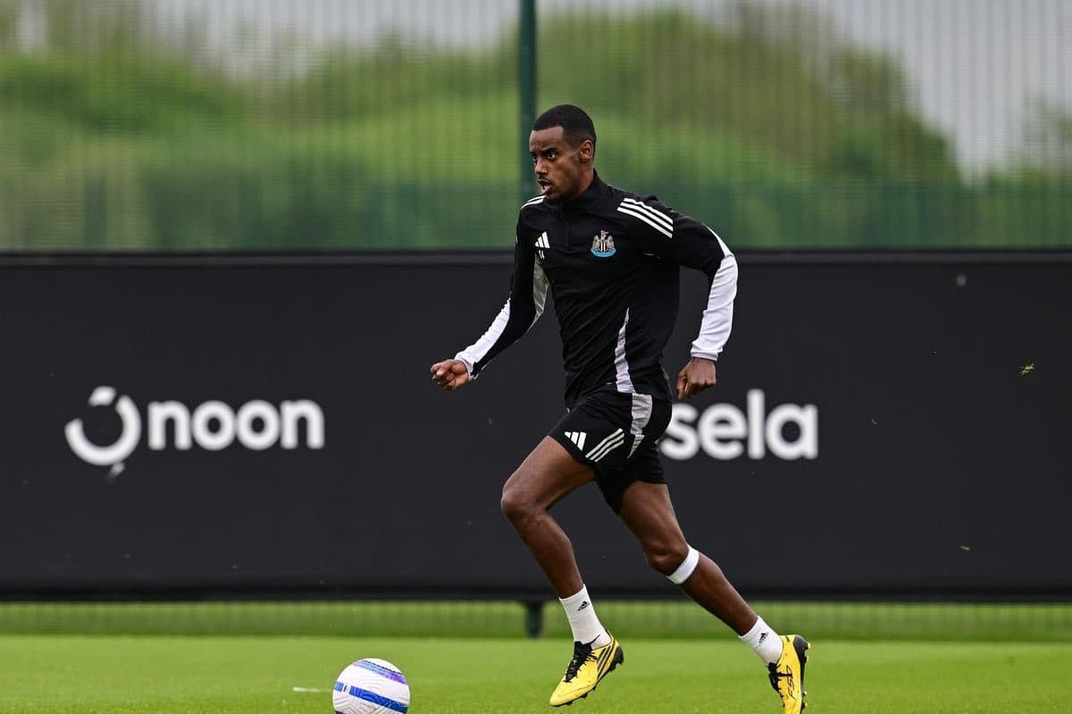 「イサクの去就は不透明のまま」ロマーノが現状報道、ニューカッスルは売却に慎重姿勢