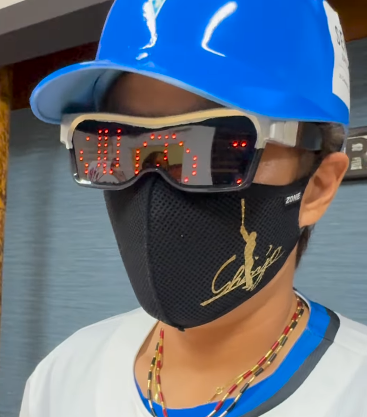 衝撃の再現度！加藤大輔が“仕込みサングラス”で魅せた全力パフォーマンスにファン騒然