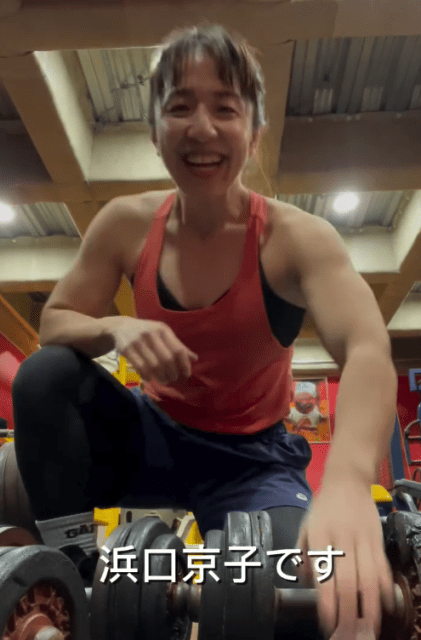 「気合いダ～！」あの"元女子レスリングメダリスト"の筋トレムービー＆見事なマッスルにファン脱帽！