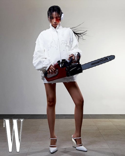 イカゲーム出演女優のチョ・ユリが韓国雑誌Wに出演！ドラマとは違うかっこいい一面が話題に！