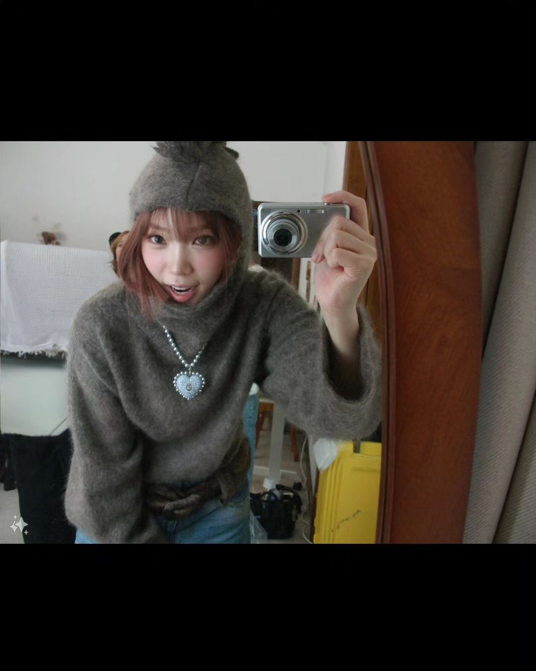 LE SSERAFIM・チェウォンがデジカメでのエモショットを公開！