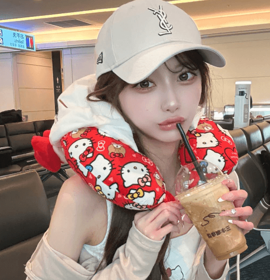 「もともとがスタイル最高です」美女インフルエンサー、空港ショット＆ムービーを披露！激カワだとファンハート・フライト状態