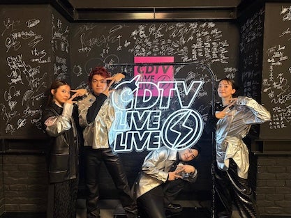 緑黄色社会　新曲TV初披露！シルバー衣装がカッコ良すぎると話題に