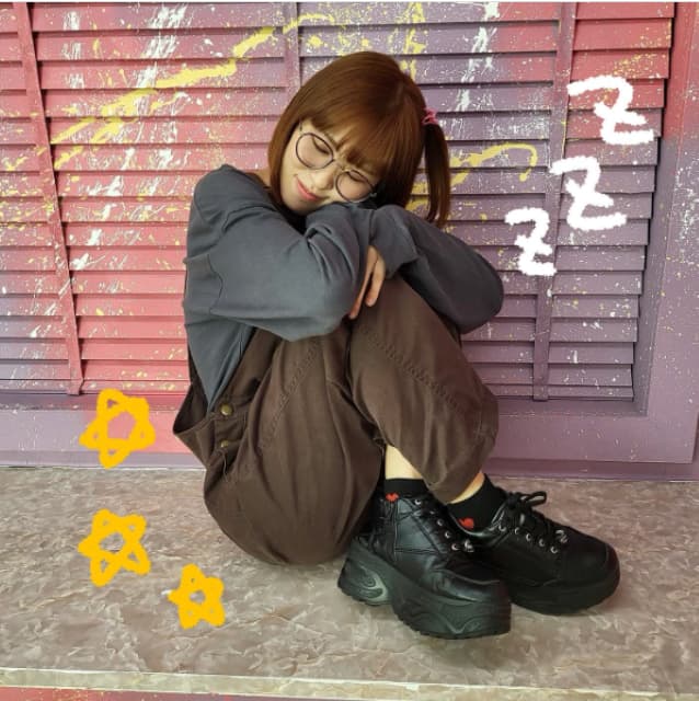 陽向こはる、オーバーオール姿を公開し話題に