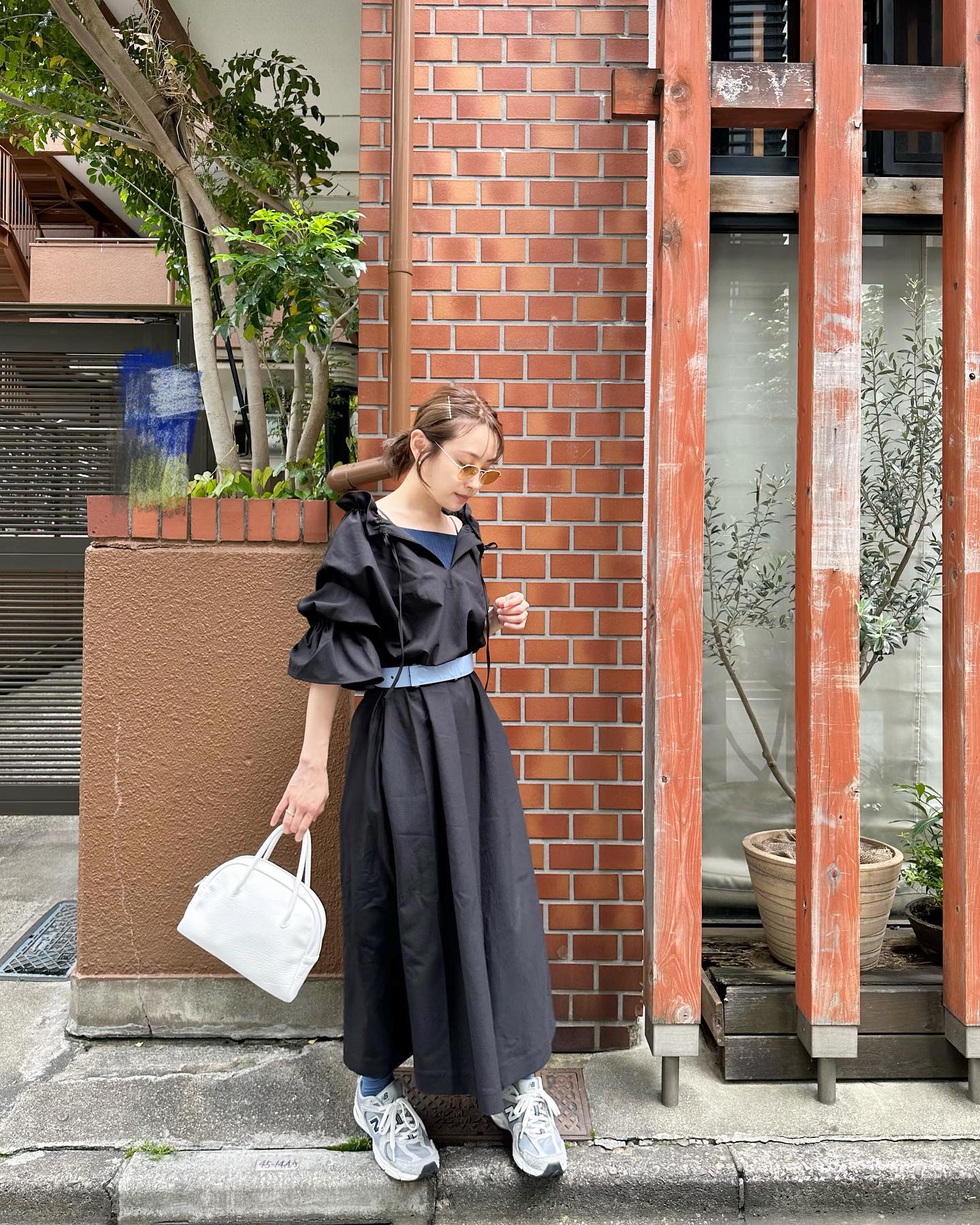 高橋愛の最新春コーデ披露にファン歓喜😍