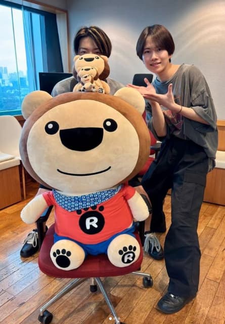 アイドル 増田貴久 後輩とお茶目な2ショットを公開！