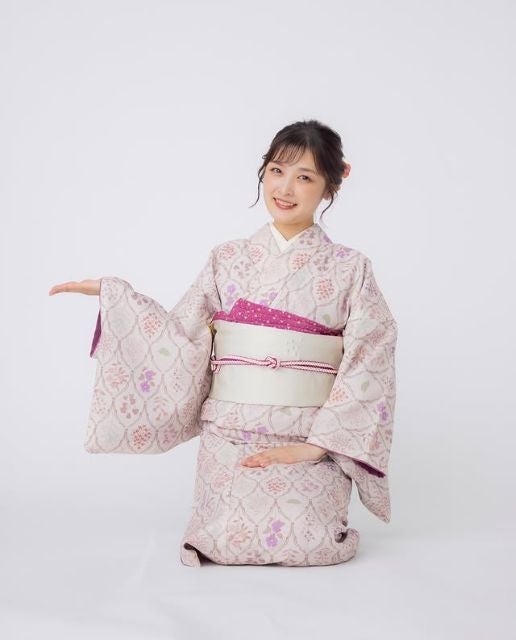 「奇跡の40歳爆誕⁉」石川梨華、誕生日を迎えたことをピンクの着物でご報告！おめでとうの声止まず