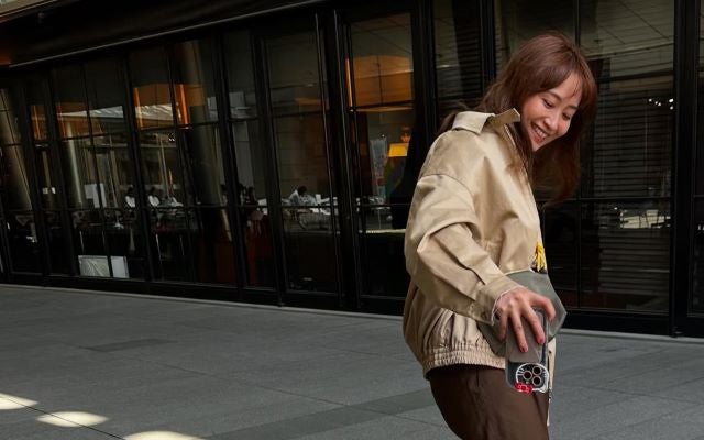 庄司智春が捉えた幸せの瞬間。カメラ越しの夫婦の愛と笑い