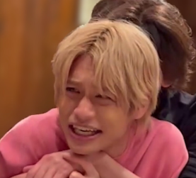 中間淳太、猫の日に「にゃんにゃんモード」の小瀧望を公開！