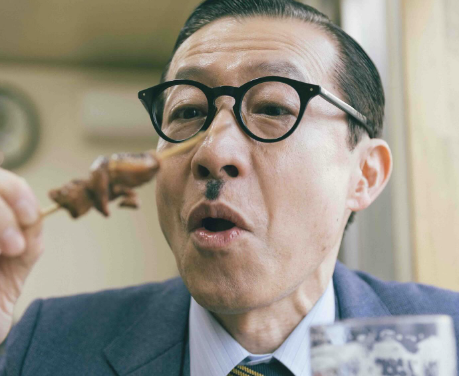 「一周回ってやっぱりタレ！」岩井ジョニ男、ビール片手に味わう焼き鳥ショットが渋すぎる！