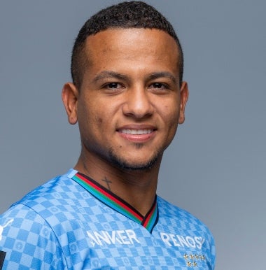 川崎フロンターレ ”期待の助っ人DF”の練習姿を公開