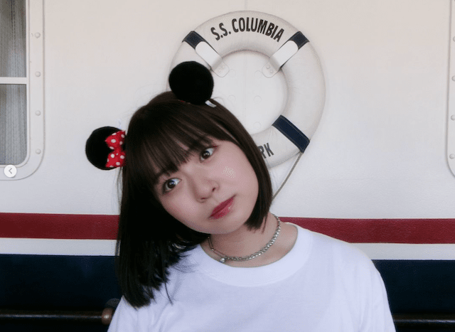 あの美人モデルがミニーのカチューシャをつけて“パシャリ” ファンからは「可愛すぎる」の声