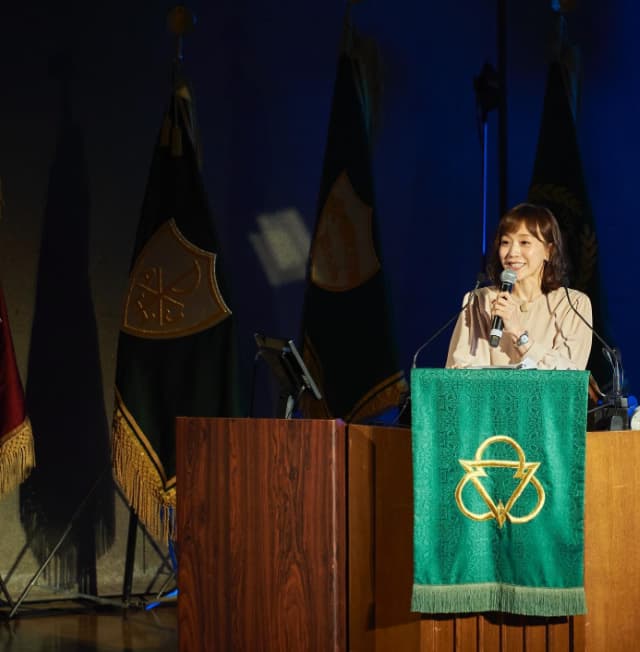 江藤愛が母校・青山学院大学の記念式典に登場「また母校で学ぶのが夢です」