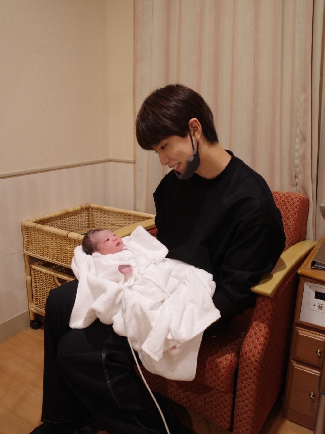 【祝】大人気YouTuber・はじめしゃちょーが父親に！SNSで第一子誕生を報告！