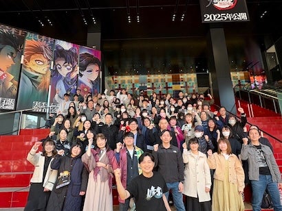 「楽しみにお待ちくださいっ」声優・下野紘　鬼滅ファンたちとの１枚を公開！映画公開が待ちきれない！！