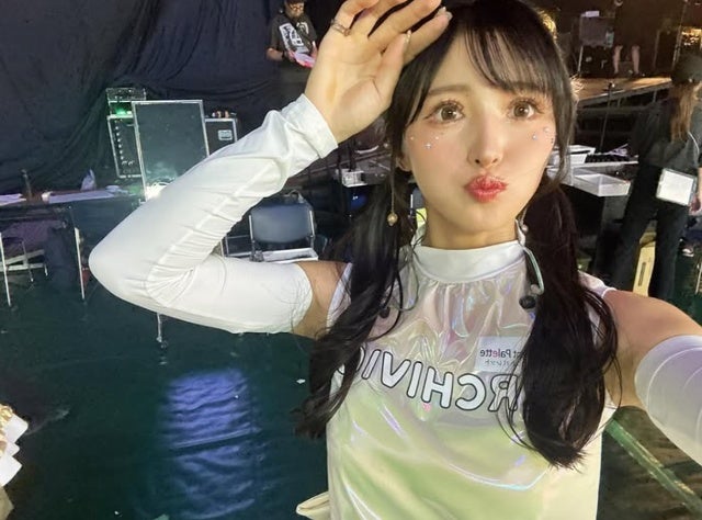 ギャップに驚き！美女プロゴルファー・臼井麗香が関西コレクションで“アイドル姿”披露