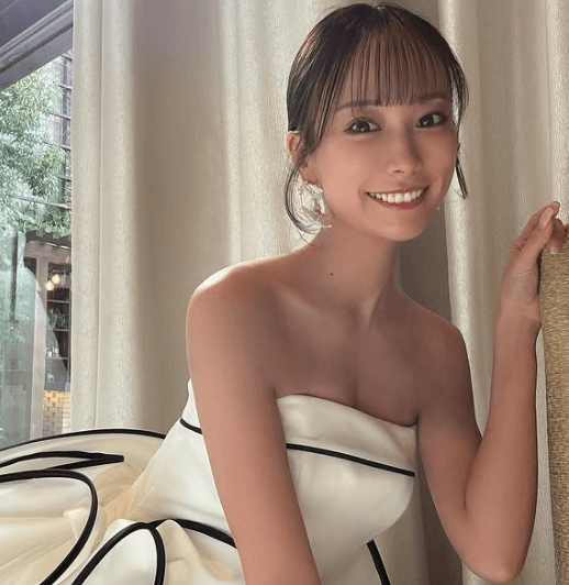 「おおお～！かわいい」人気タレント、フェロモン漂う”ロマンティック・プレ花嫁”ショットを披露しファン感動！